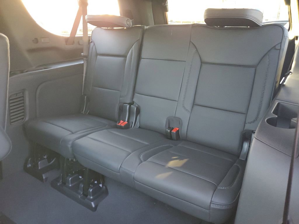 New 2026 GMC Yukon XL Denali w/ Denali Reserve Package image 11