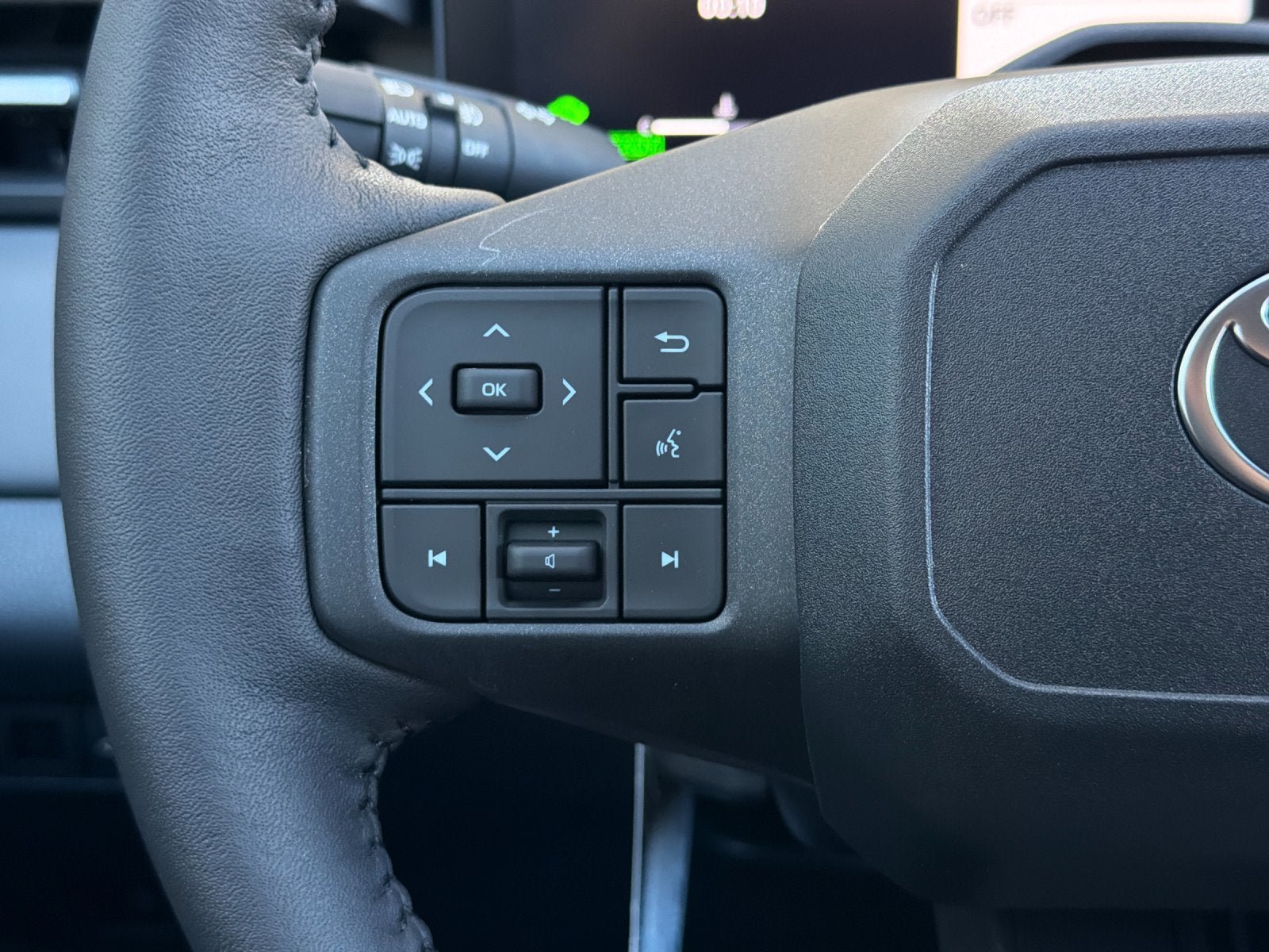 New 2026 Toyota RAV4 Limited AWD/4WD image 26