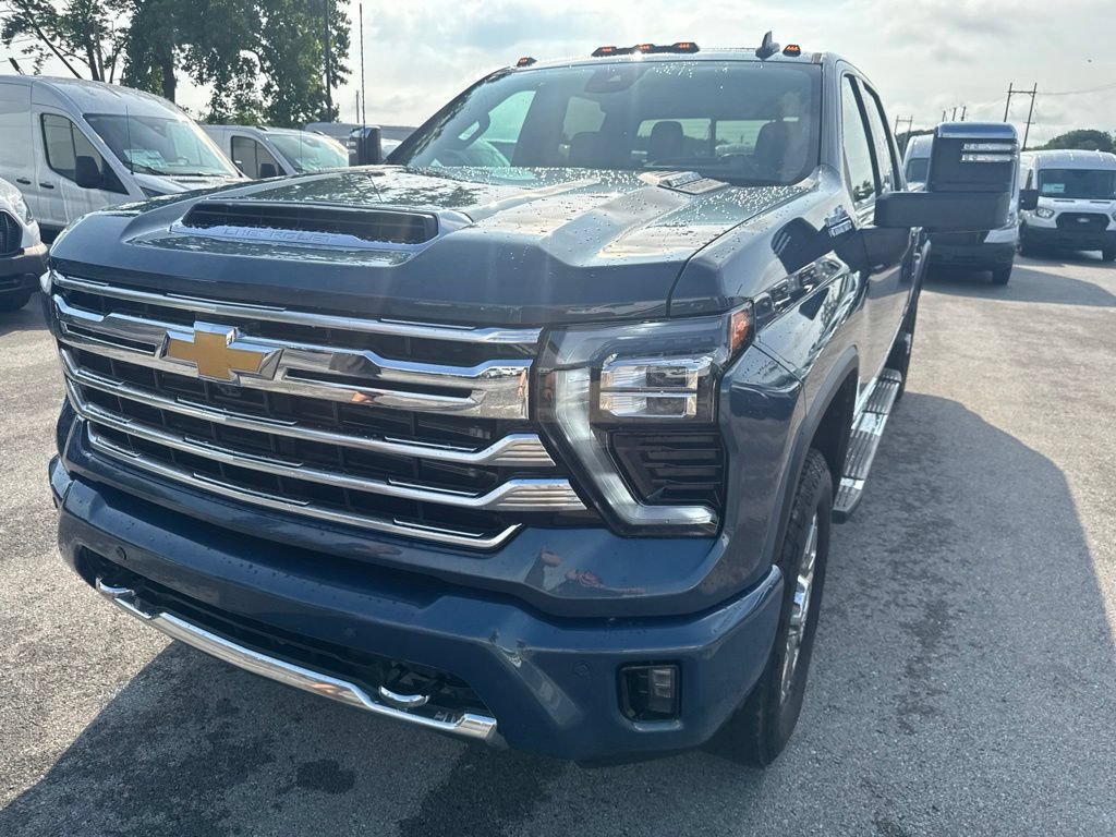 Used 2026 Chevrolet Silverado 2500 High Country w/ Technology Package AWD/4WD image 55