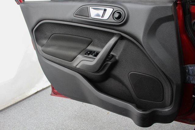 Used 2014 Ford Fiesta SE FWD image 13