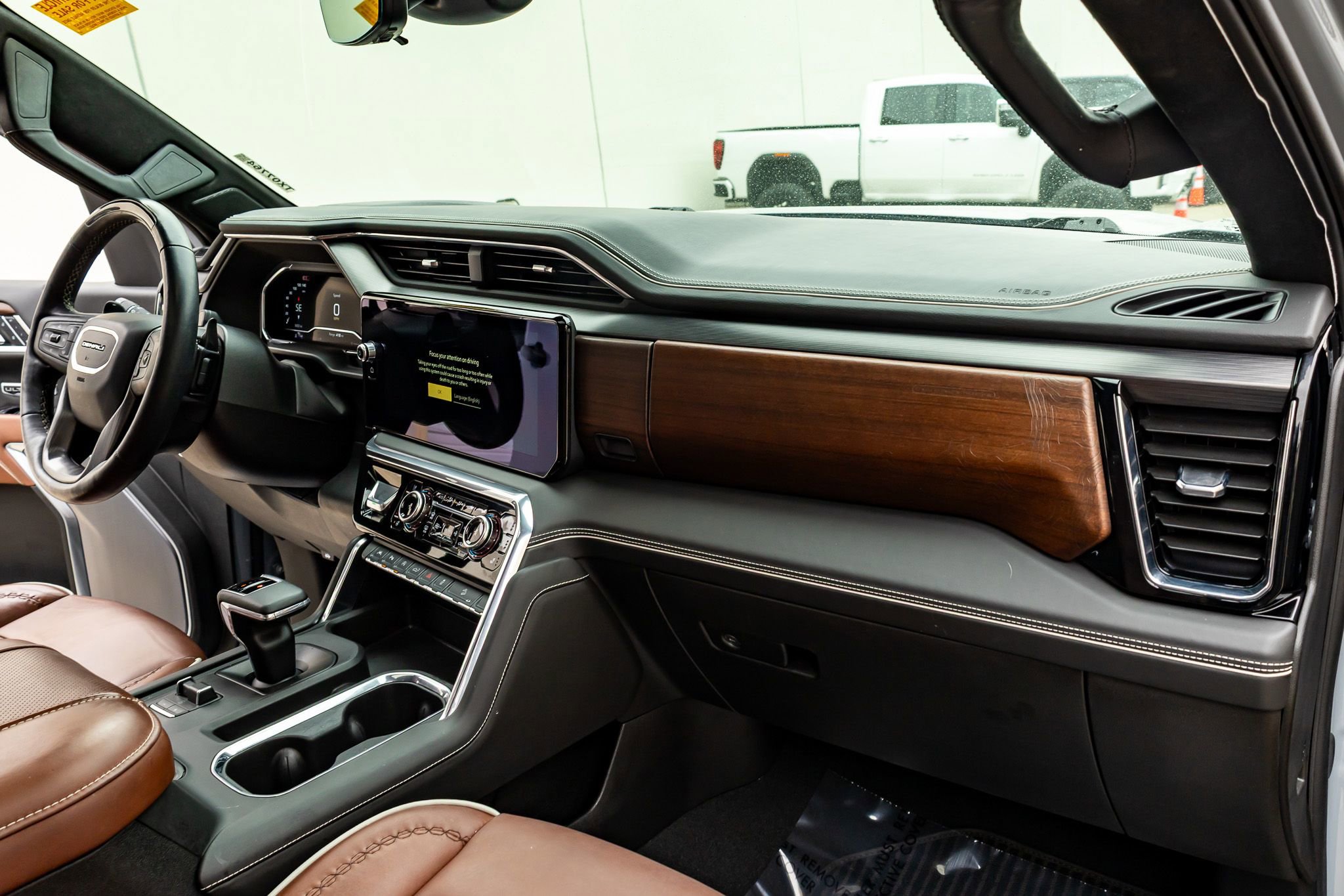 Used 2025 GMC Sierra 1500 Denali Ultimate image 17