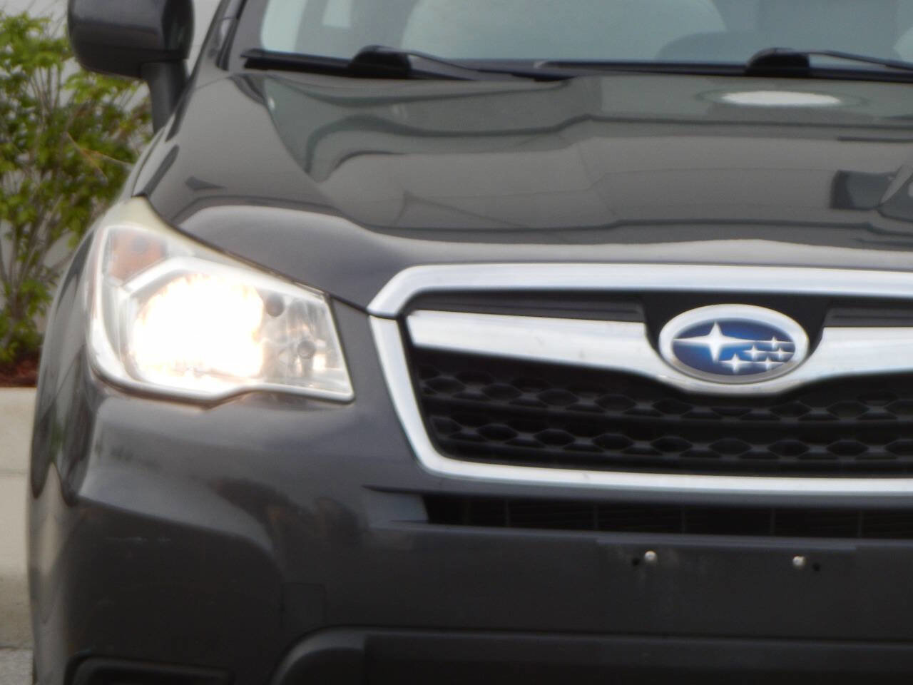 Used 2015 Subaru Forester 2.5i Premium w/ All-Weather Package AWD/4WD image 9
