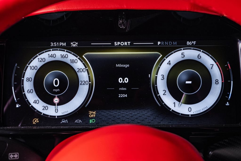 Used 2025 Aston Martin V8 Vantage Roadster RWD image 26