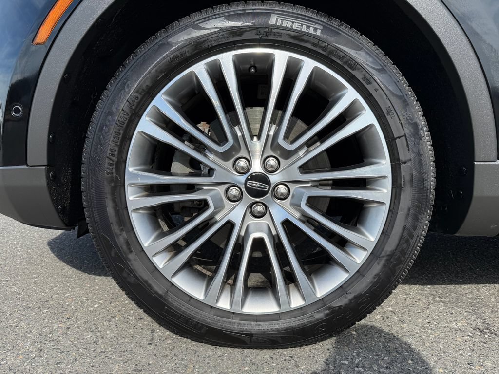 Used 2016 Lincoln MKX Reserve w/ Technology Package AWD/4WD image 9