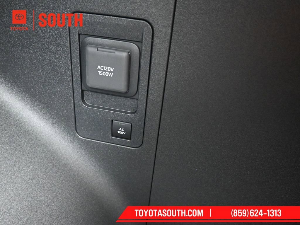 Used 2026 Toyota bZ FWD image 33