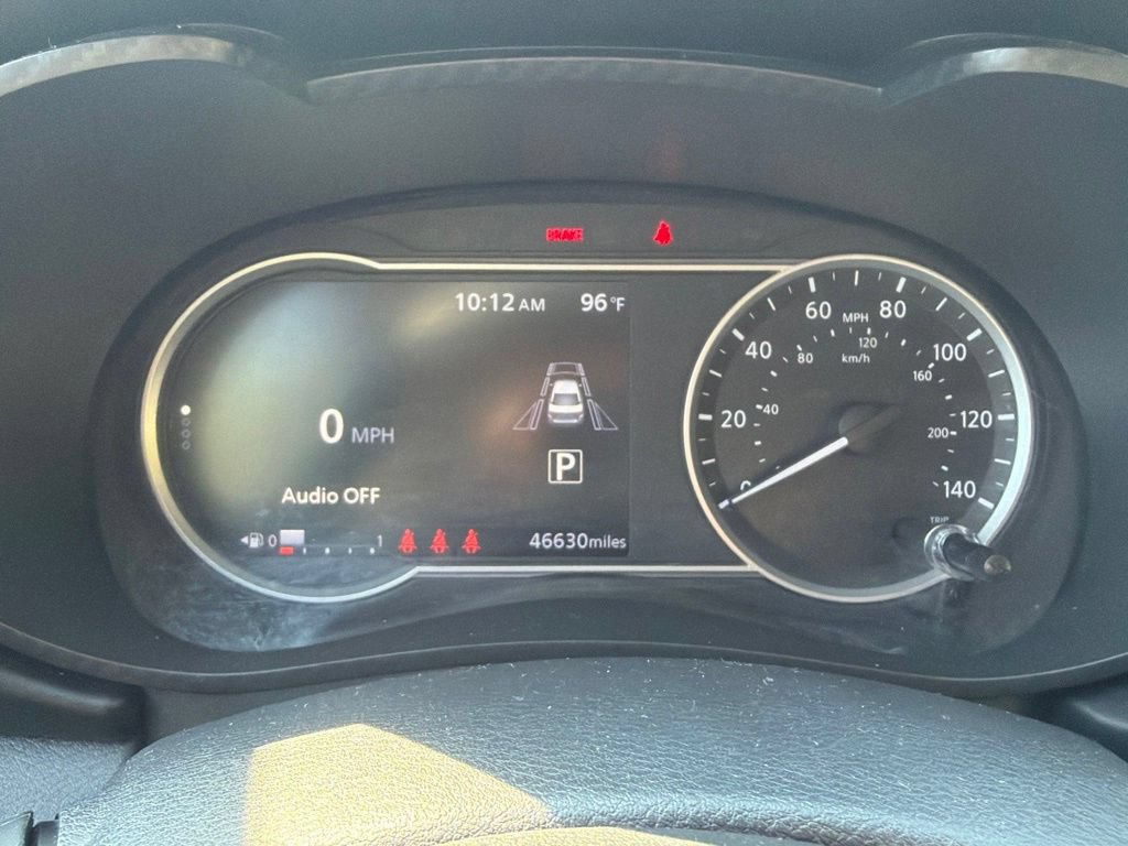 Used 2025 Nissan Versa SR FWD image 35