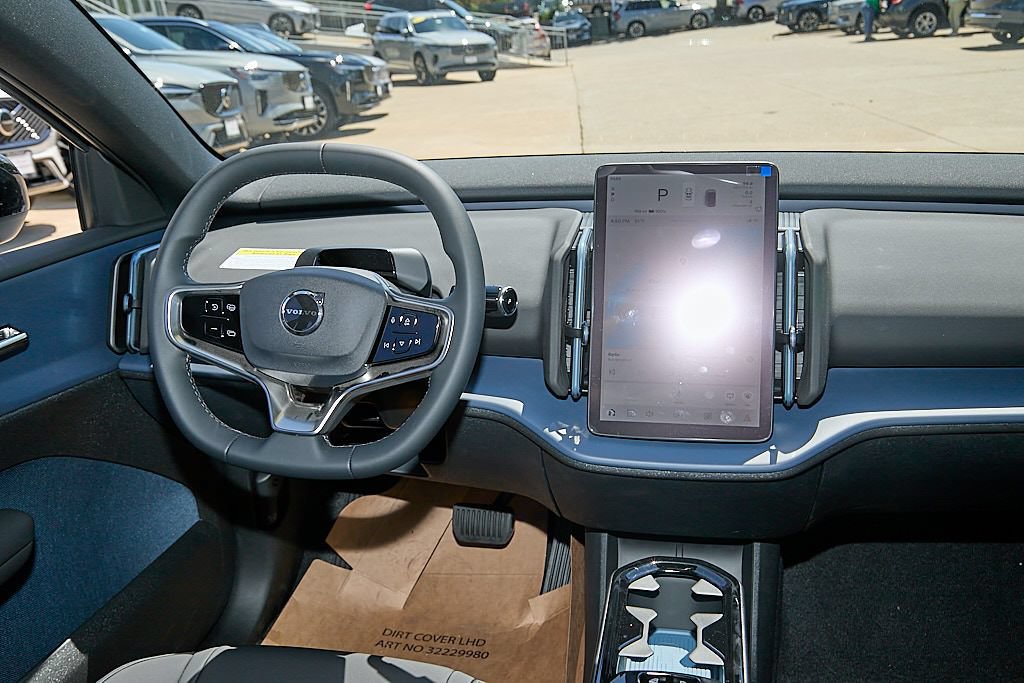 New 2026 Volvo EX30 Plus AWD/4WD image 23