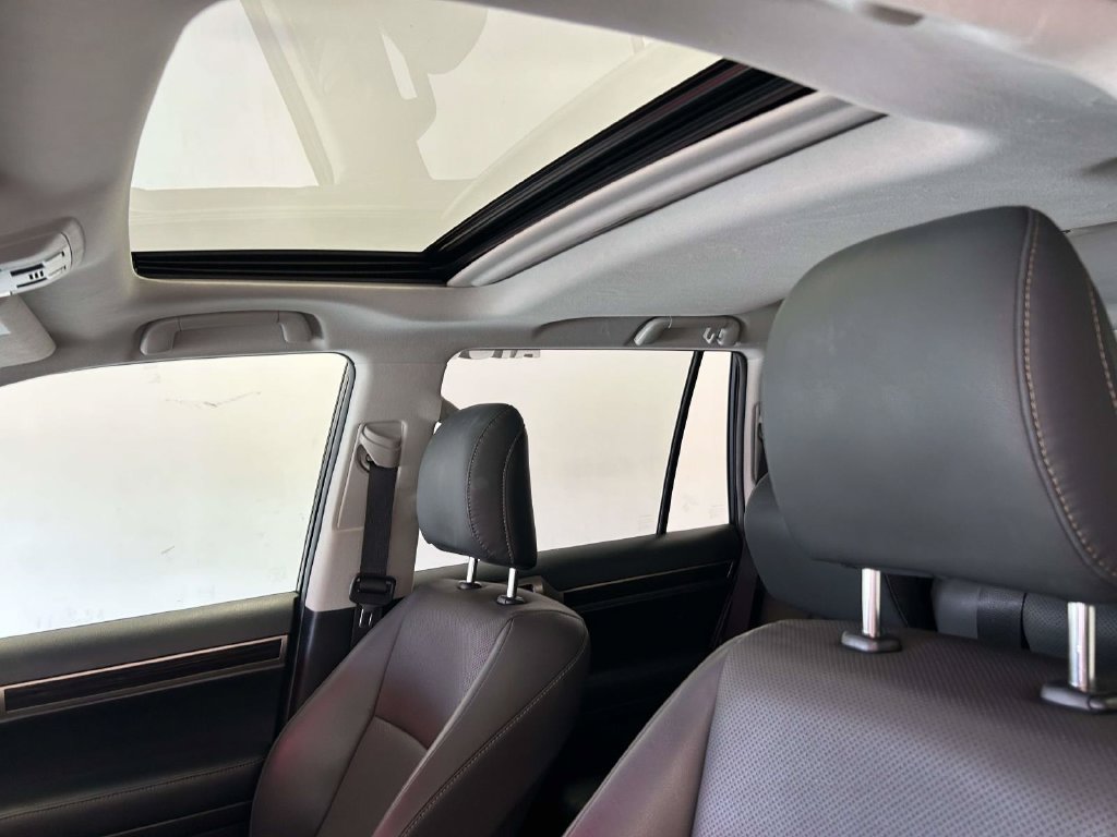 Used 2018 Lexus GX 460 w/ Navigation Package AWD/4WD image 13