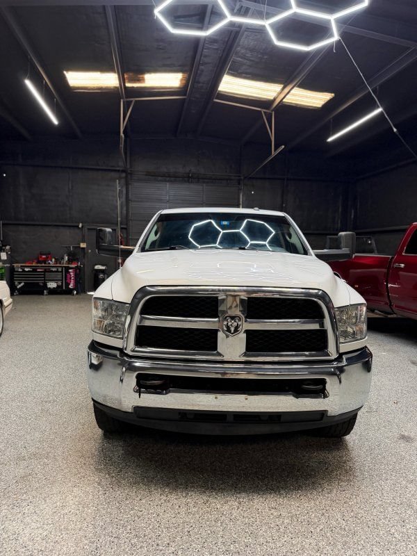 Used 2018 RAM 2500 Tradesman w/ Chrome Appearance Group AWD/4WD image 2