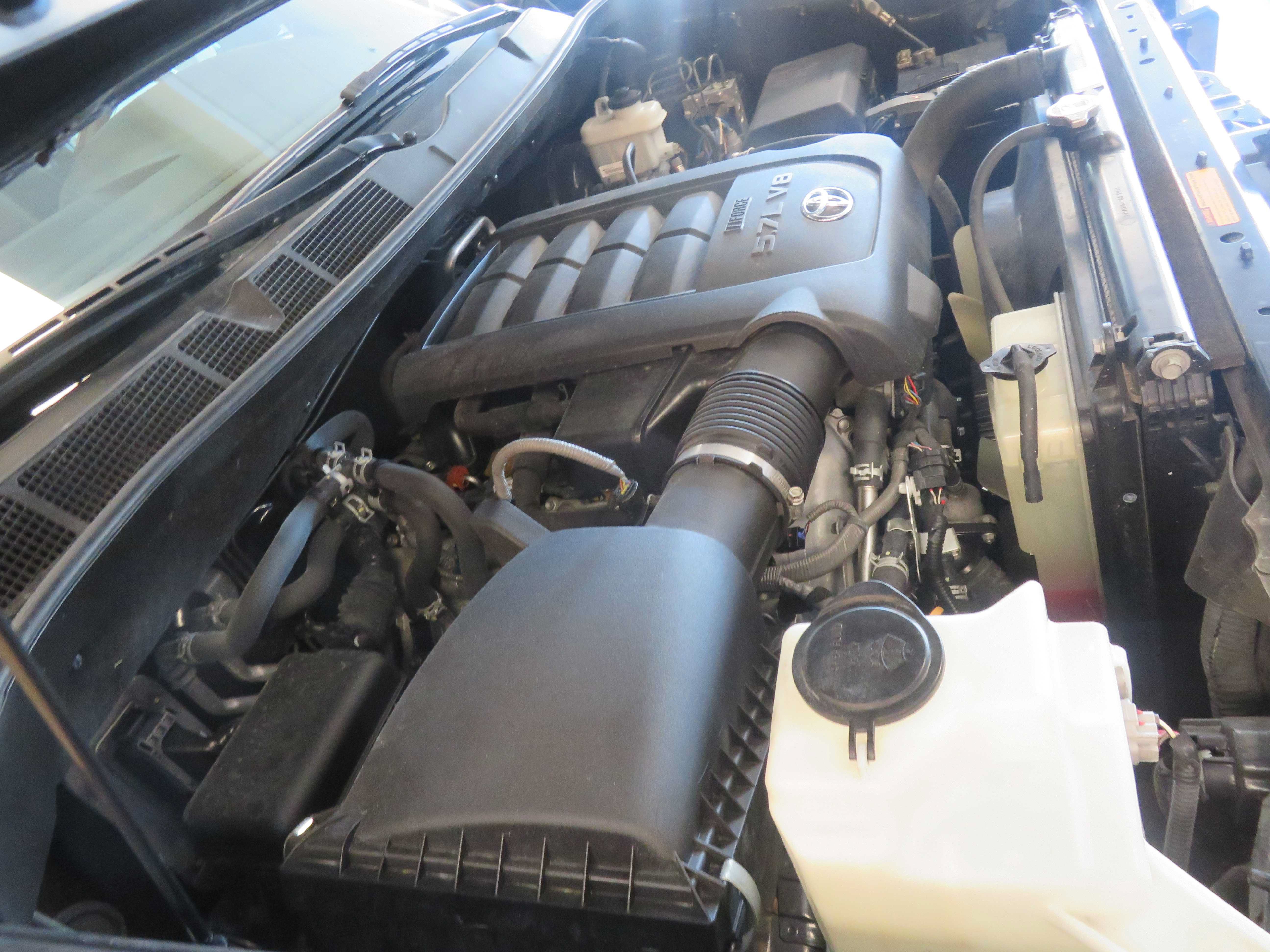 Used 2017 Toyota Sequoia Platinum RWD image 75