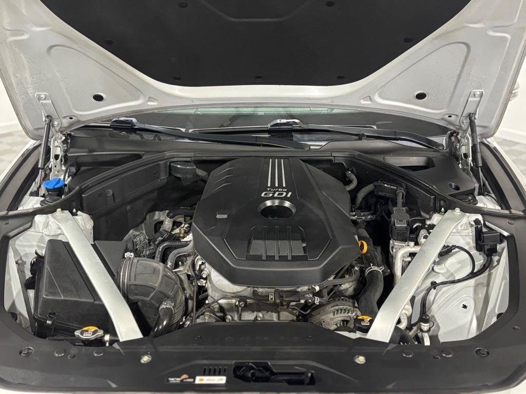 Used 2019 Genesis G70 2.0T Advanced RWD image 38