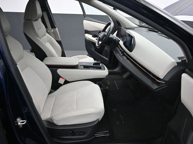 Used 2023 Nissan Ariya FWD image 24