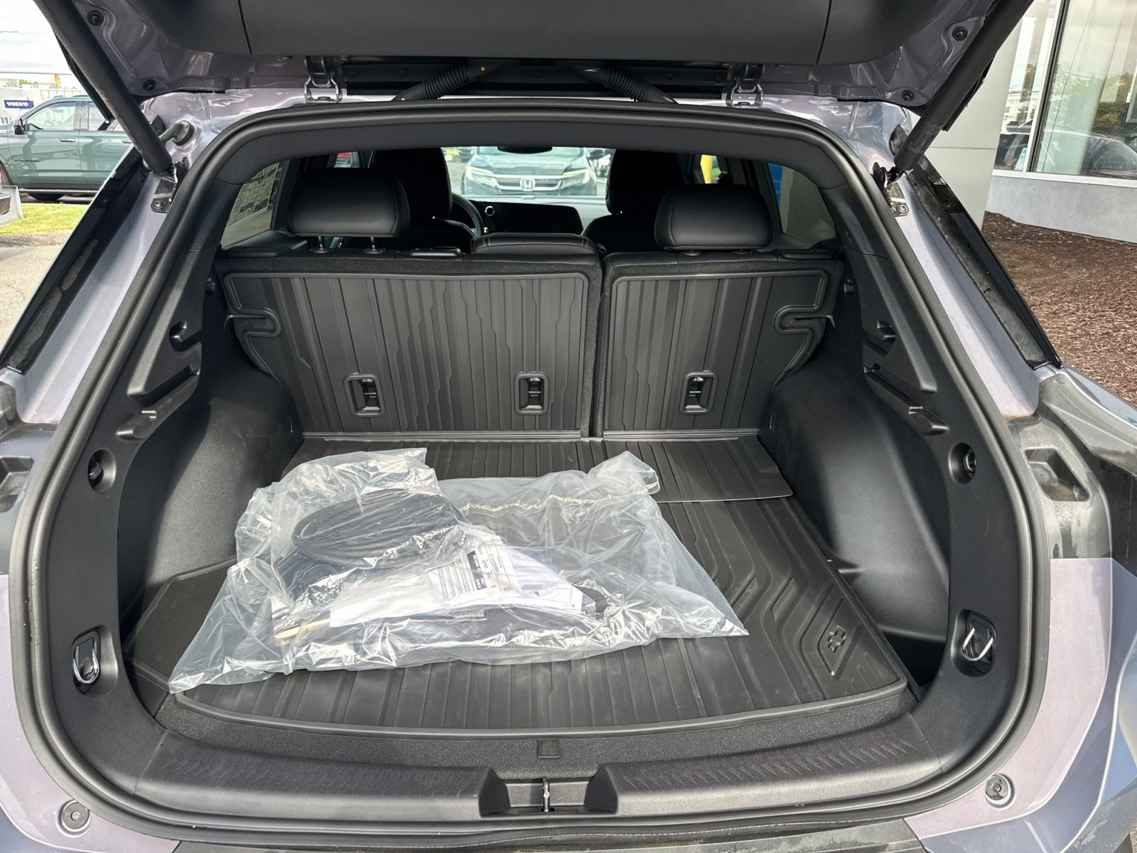 New 2026 Chevrolet Equinox EV LT FWD image 10