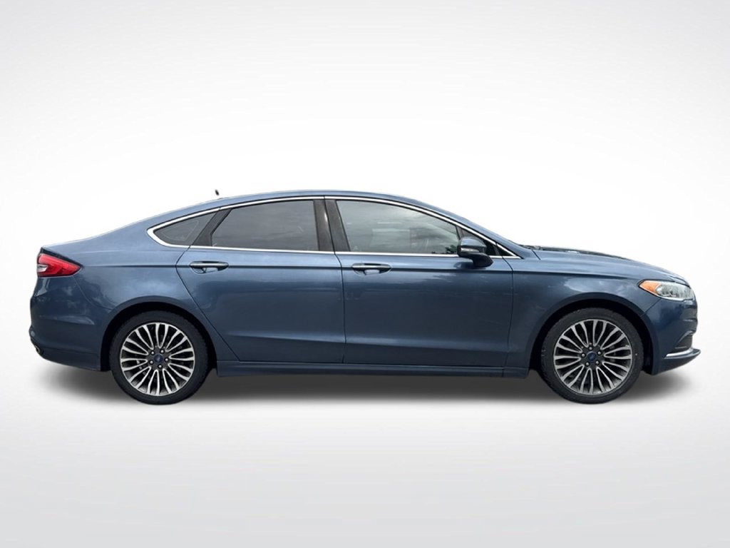 Used 2018 Ford Fusion SE w/ Fusion SE Technology Package AWD/4WD image 4