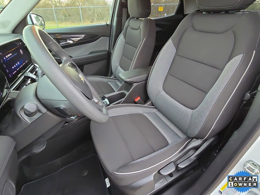 Used 2025 Chevrolet TrailBlazer LT image 14
