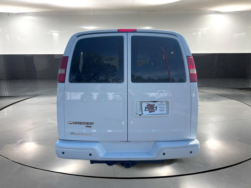 Used 2014 Chevrolet Express 1500 AWD image 5