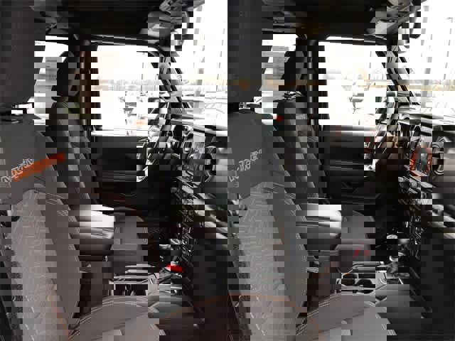 Used 2023 Jeep Gladiator Mojave image 28