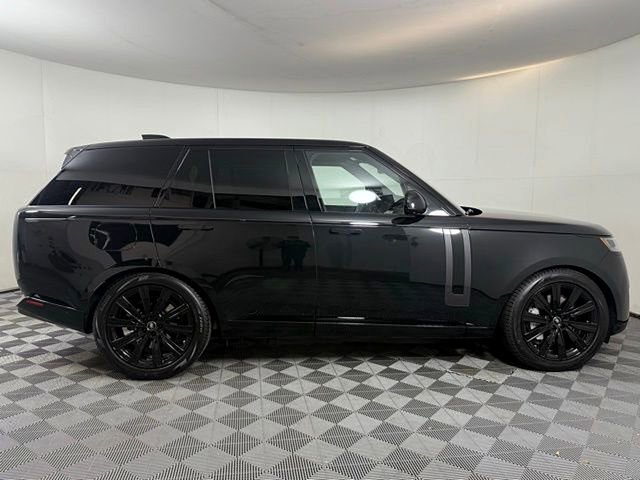 New 2025 Land Rover Range Rover SE image 9