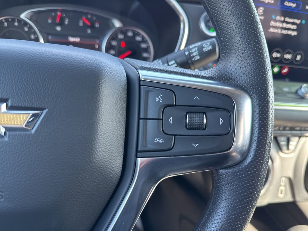 Used 2025 Chevrolet Blazer LT image 23