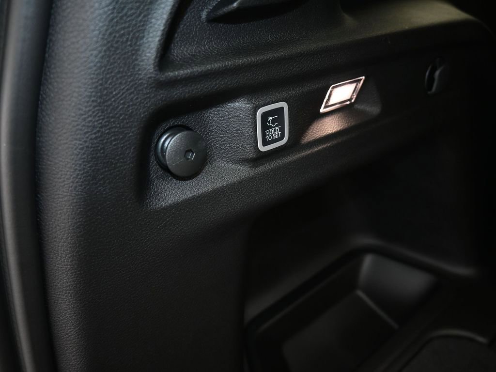 Used 2024 Jeep Grand Cherokee L Laredo w/ Luxury Tech Group I image 35