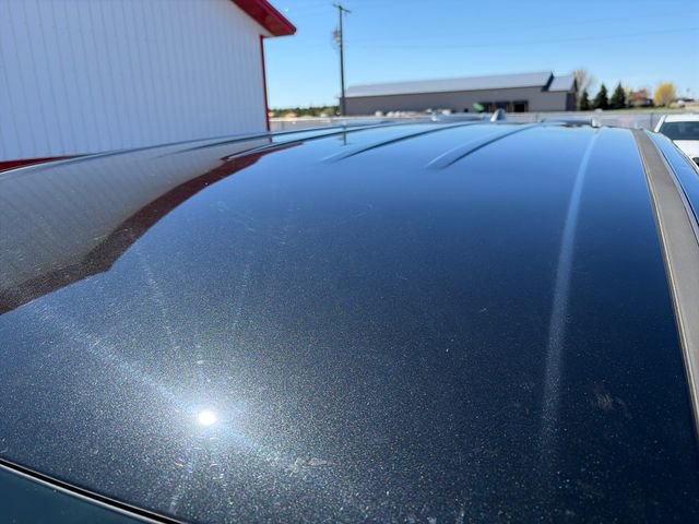 Used 2019 Chrysler Pacifica L FWD image 11