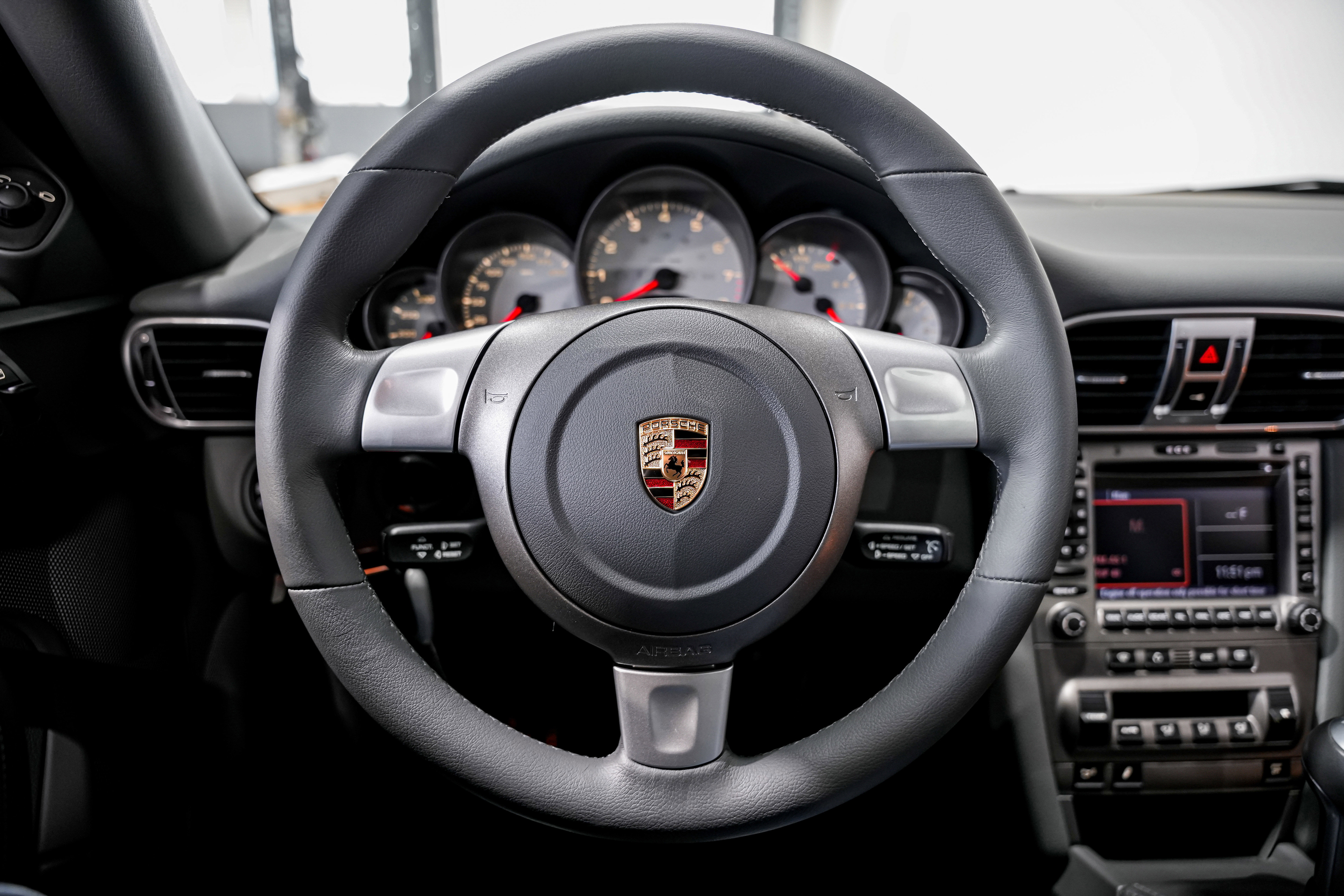 Used 2006 Porsche 911 Carrera S RWD image 10