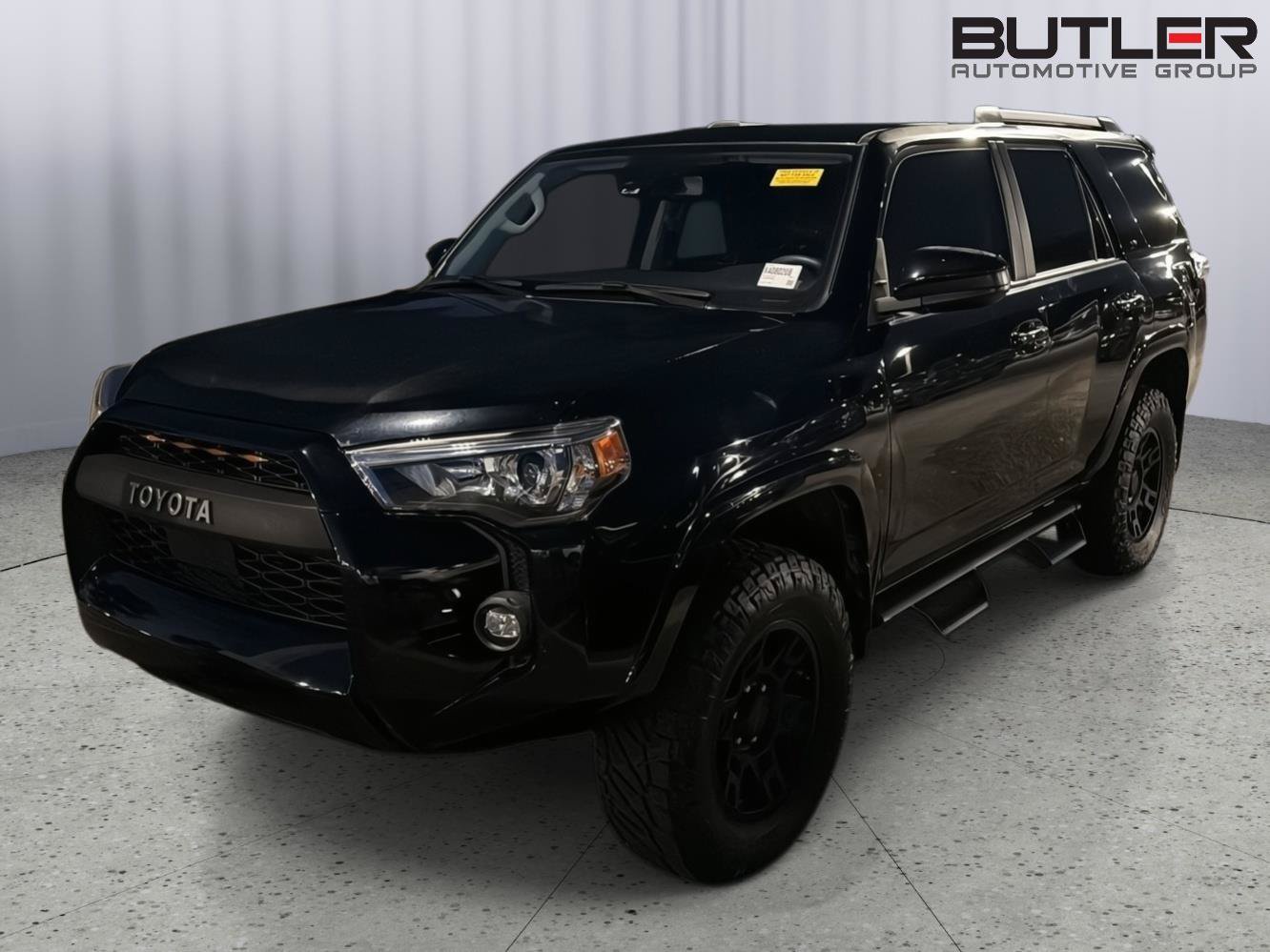 Used 2023 Toyota 4Runner SR5 RWD image 2