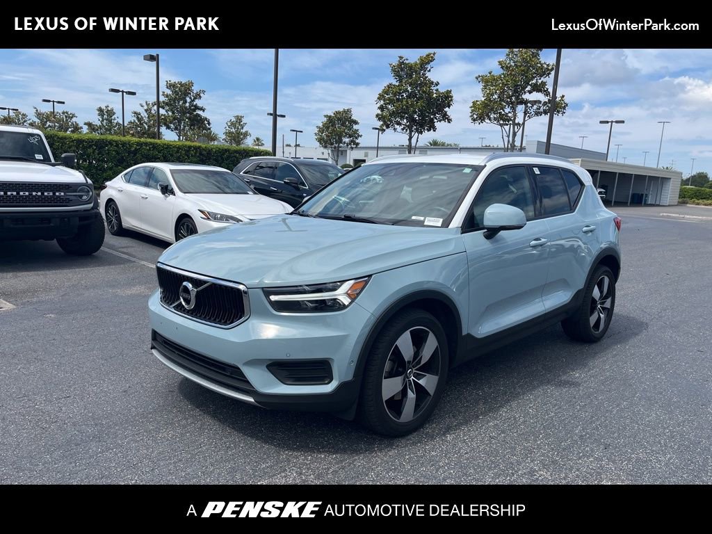 Used 2019 Volvo XC40 T5 Momentum AWD/4WD image 1