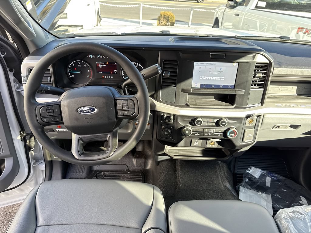 New 2026 Ford F550 4x4 Supercab Super Duty image 12