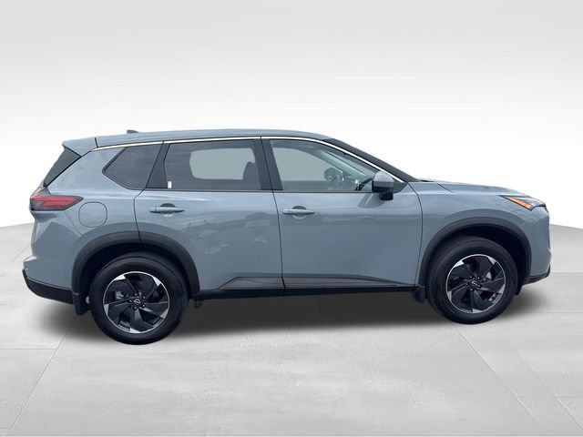 Certified 2026 Nissan Rogue SV AWD/4WD image 6