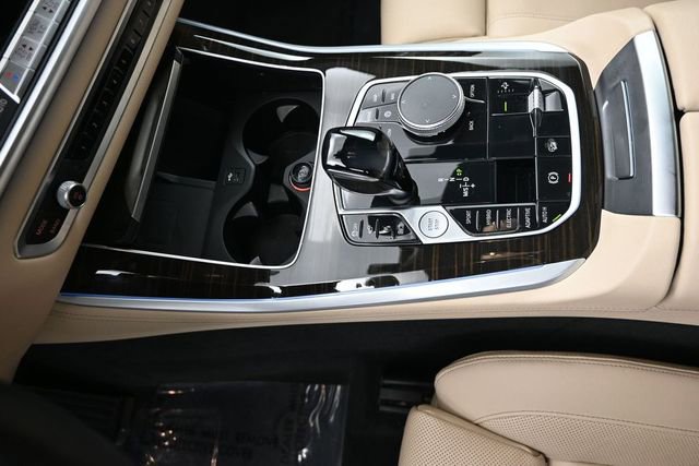 Used 2021 BMW X5 xDrive45e AWD/4WD image 13