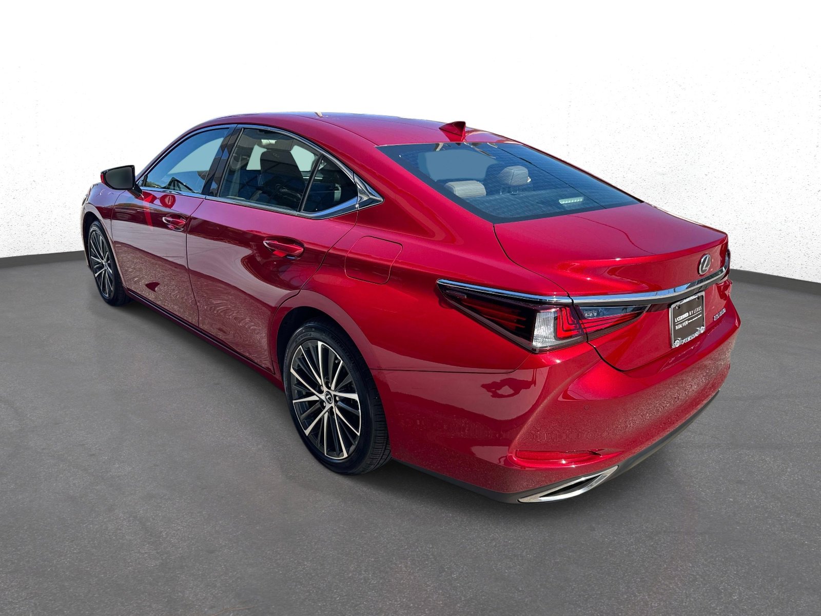 Certified 2025 Lexus ES 350 w/ Premium Package FWD image 5