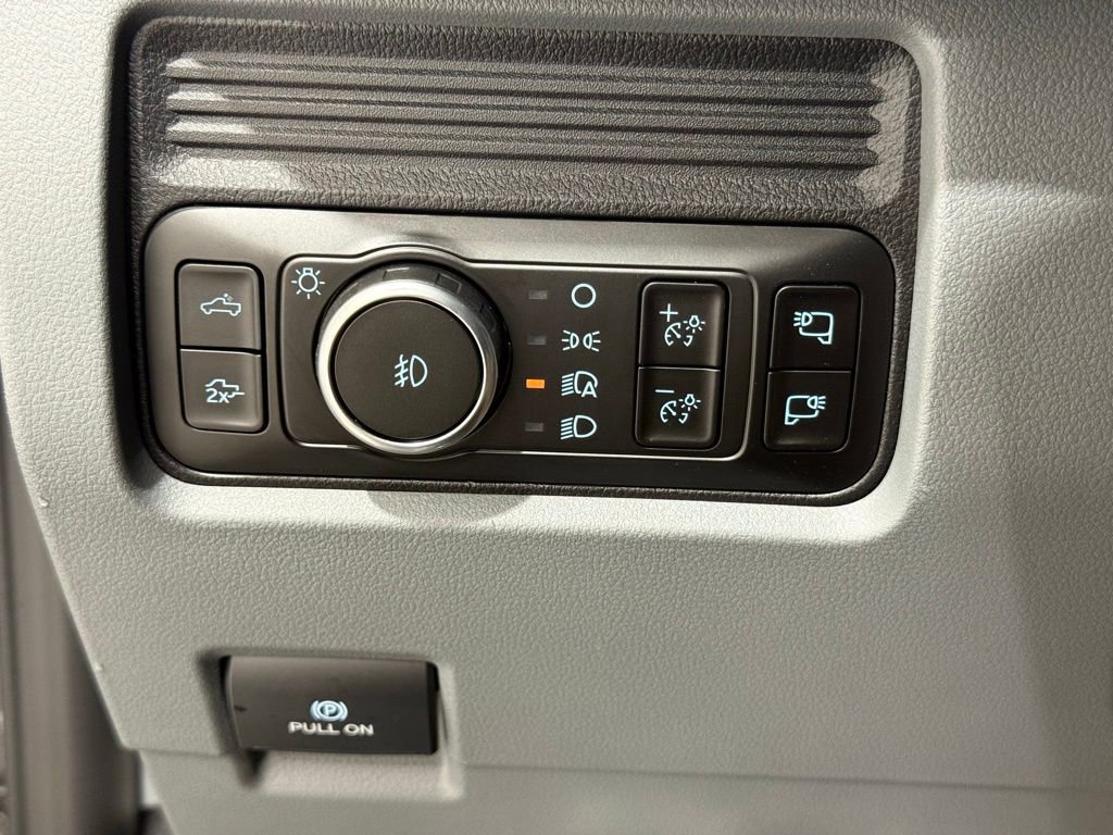 New 2026 Ford F250 XLT w/ XLT Premium Package image 34