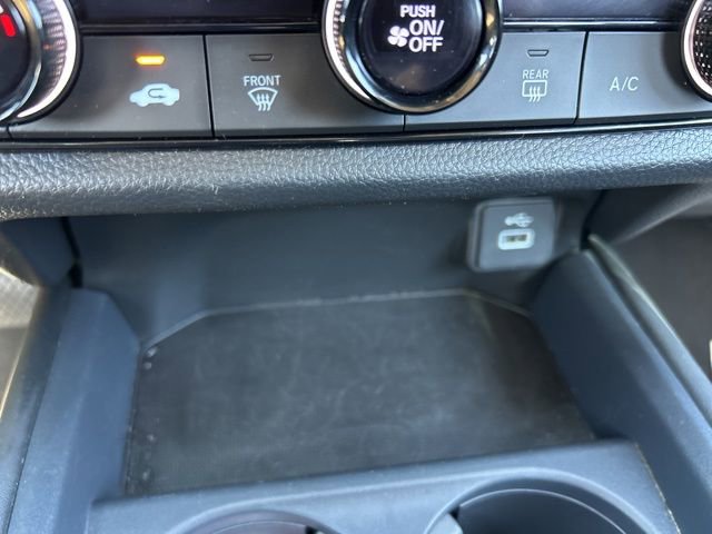 Used 2025 Honda HR-V LX image 16