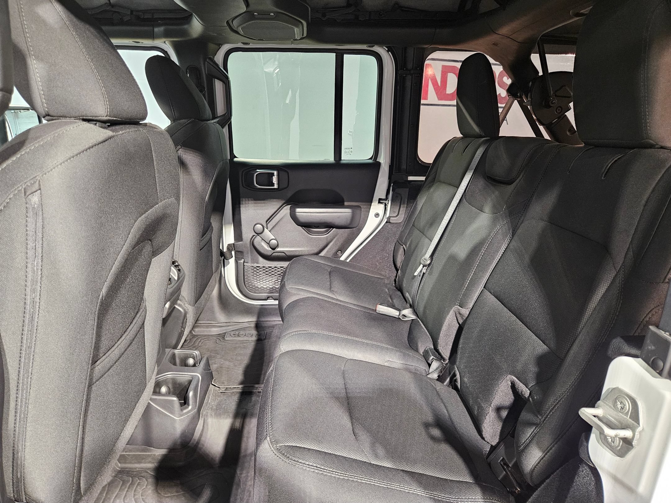 Used 2022 Jeep Wrangler Unlimited Sport AWD/4WD image 32