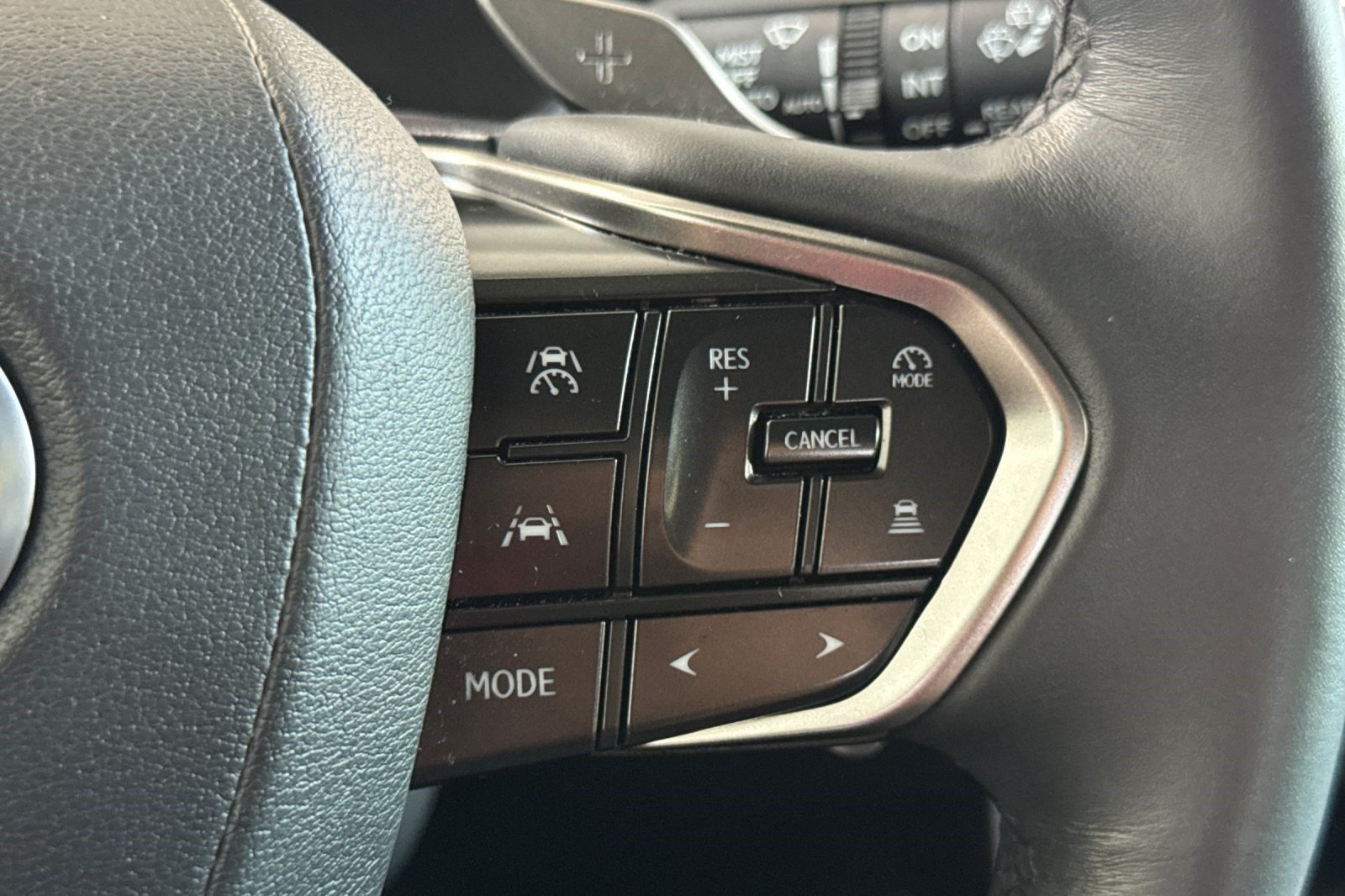 Used 2023 Lexus RX 350 AWD w/ Cold Area Package image 31