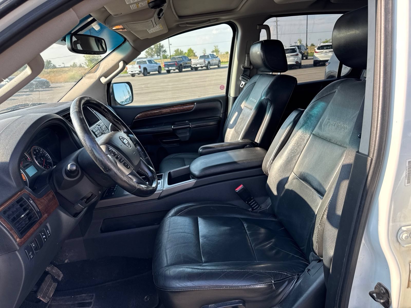 Used 2014 Nissan Armada Platinum AWD/4WD image 9