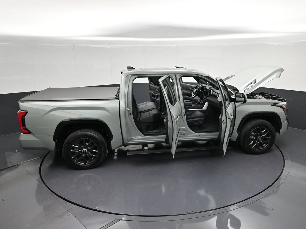 Used 2024 Toyota Tundra Platinum AWD/4WD image 33