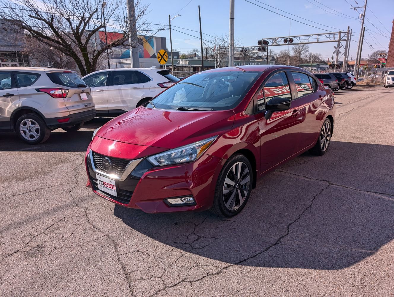 Used 2021 Nissan Versa SR FWD image 1