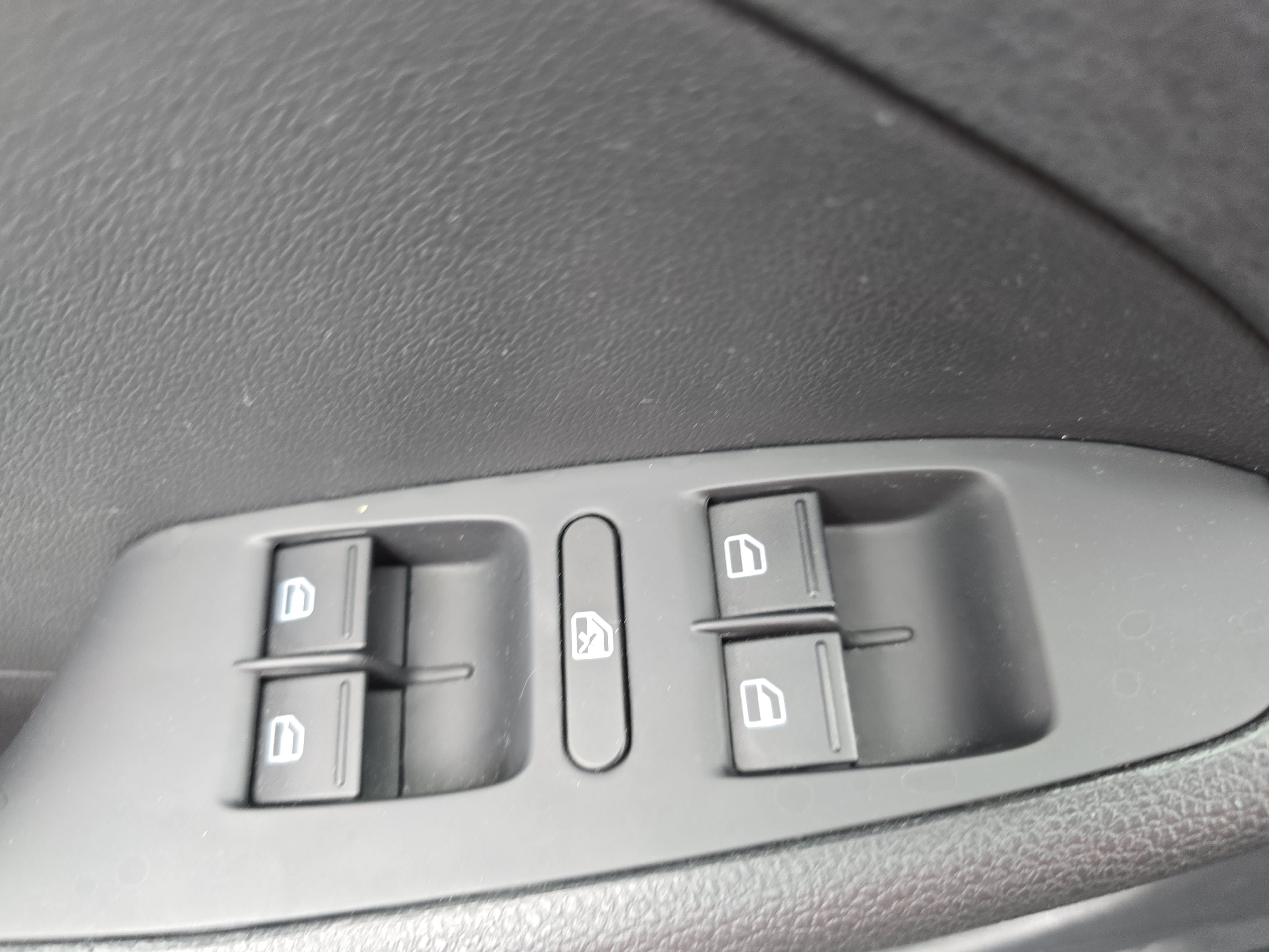 Used 2016 Volkswagen Jetta SE FWD image 27