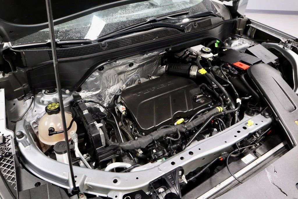 Used 2025 Chevrolet Trax LT w/ Driver Confidence Package image 18