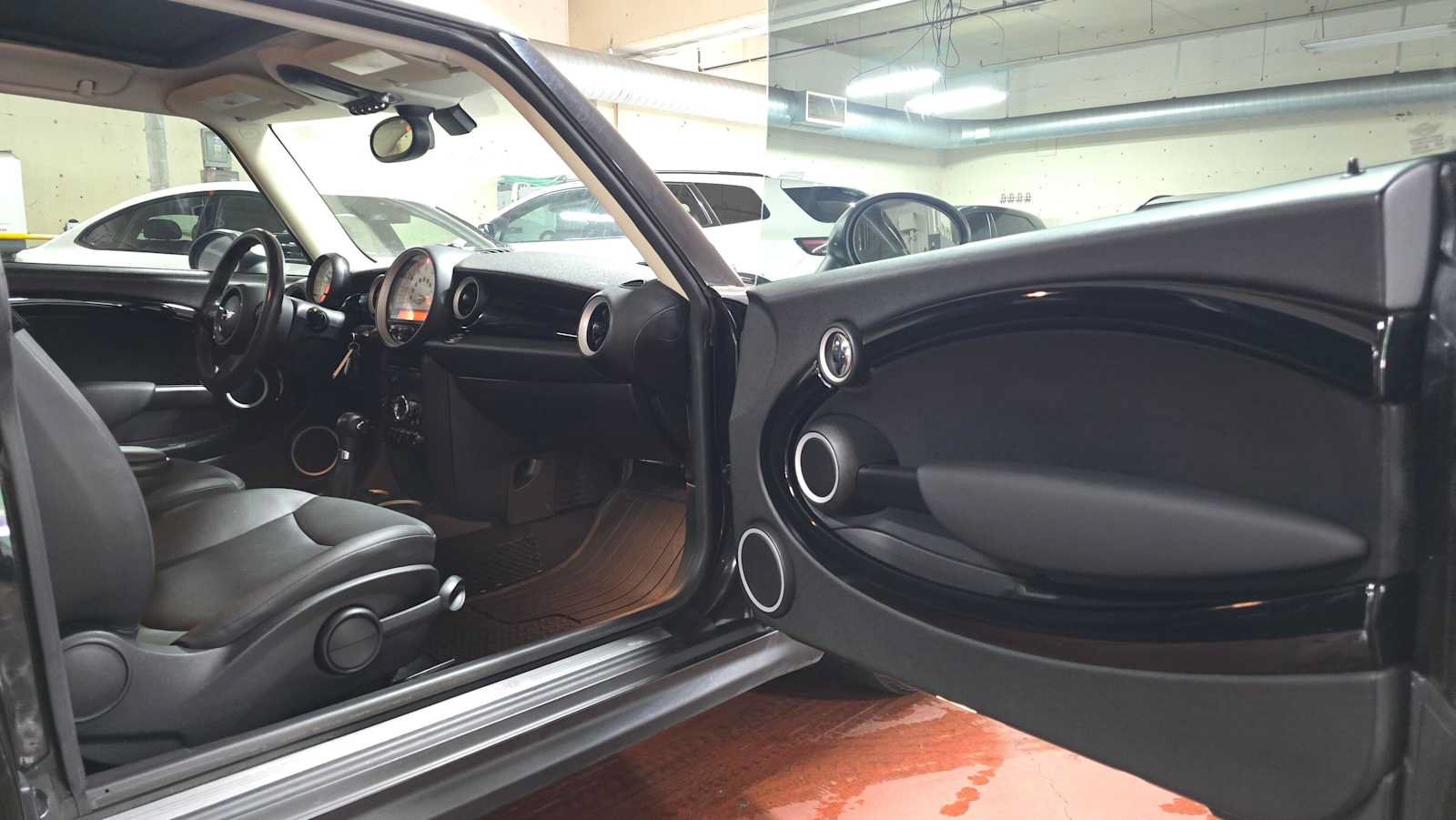 Used 2013 MINI Cooper Clubman FWD image 10