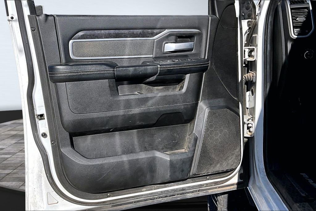 Used 2022 RAM 3500 Big Horn w/ Night Edition image 13