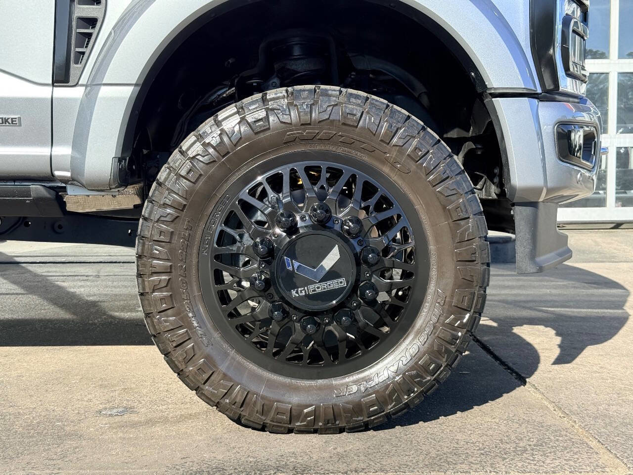 Used 2024 Ford F450 Platinum w/ FX4 Off-Road Package image 14