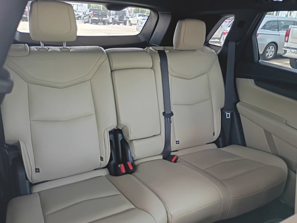 Used 2019 Cadillac XT5 FWD image 29