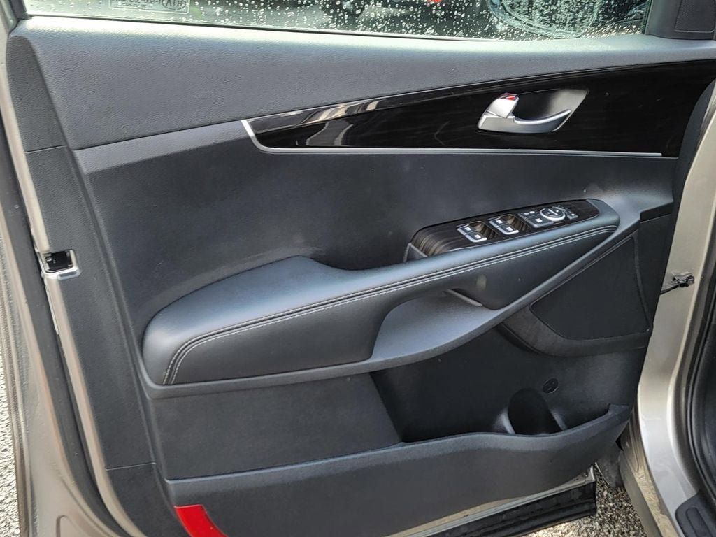 Used 2019 Kia Sorento LX w/ LX Convenience Package image 10