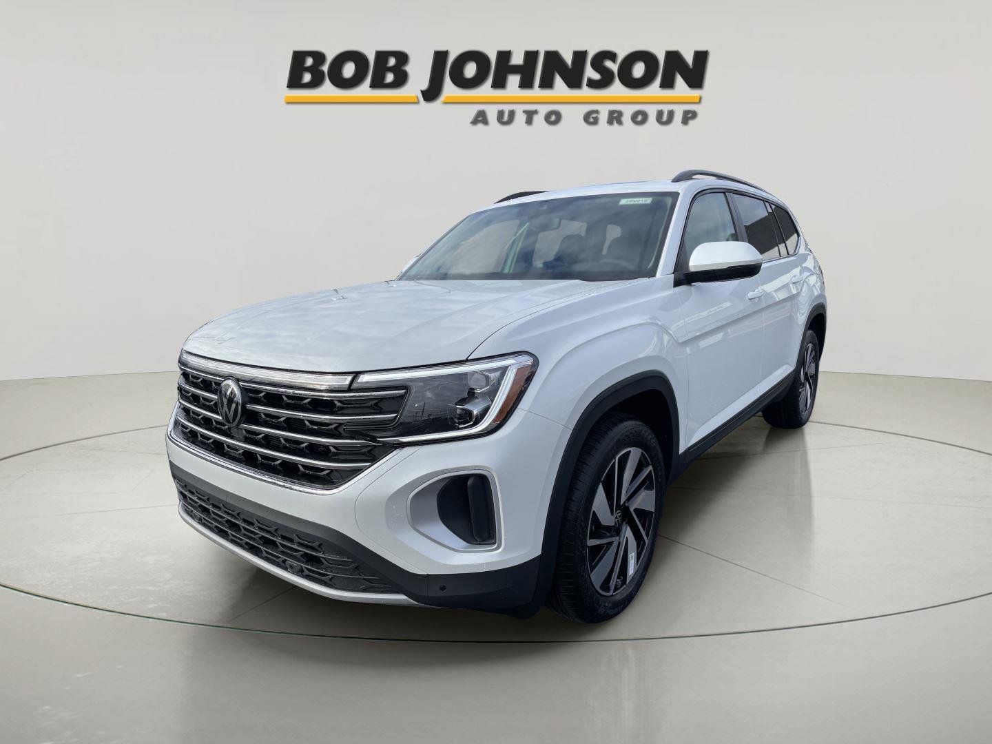 New 2026 Volkswagen Atlas SE AWD/4WD image 2