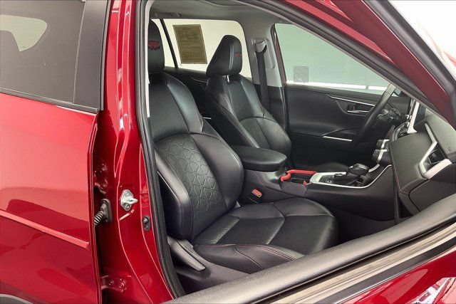 Used 2020 Toyota RAV4 TRD Off-Road AWD/4WD image 6
