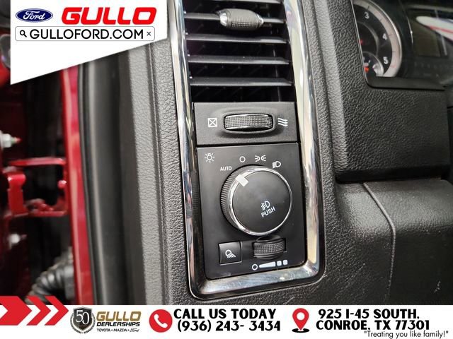 Used 2018 RAM 3500 Big Horn w/ Sport Appearance Group image 19