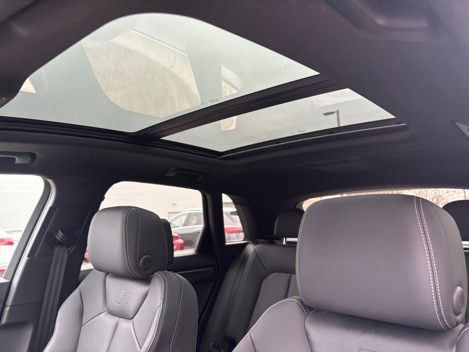 Used 2020 Audi Q3 2.0T Premium Plus w/ Premium Plus Package image 21